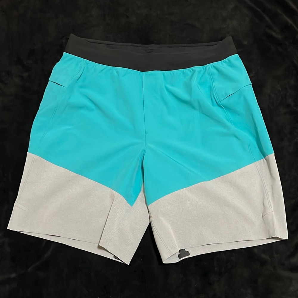 Lululemon Shorts With Liner Size M